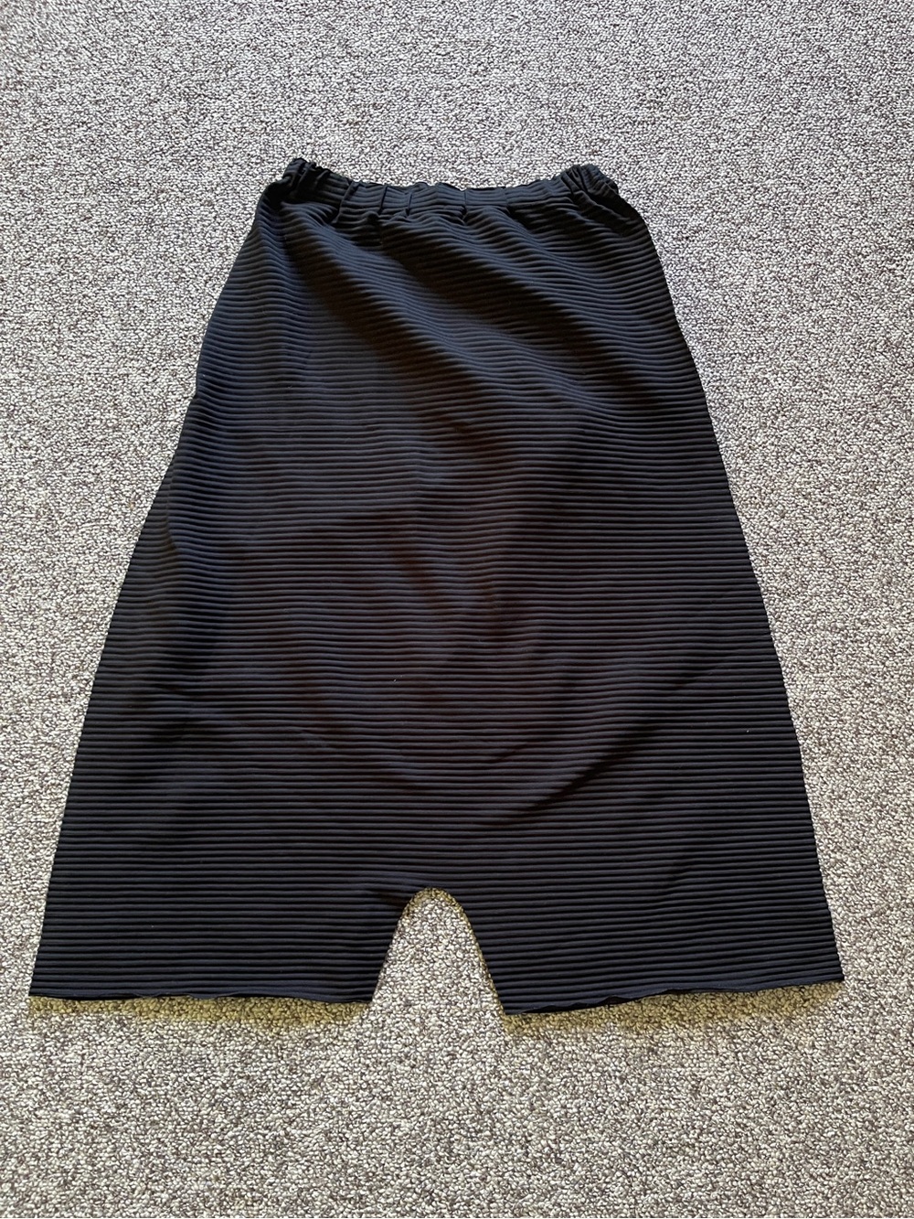 Issey Miyake Black Cropped Pleated Pants